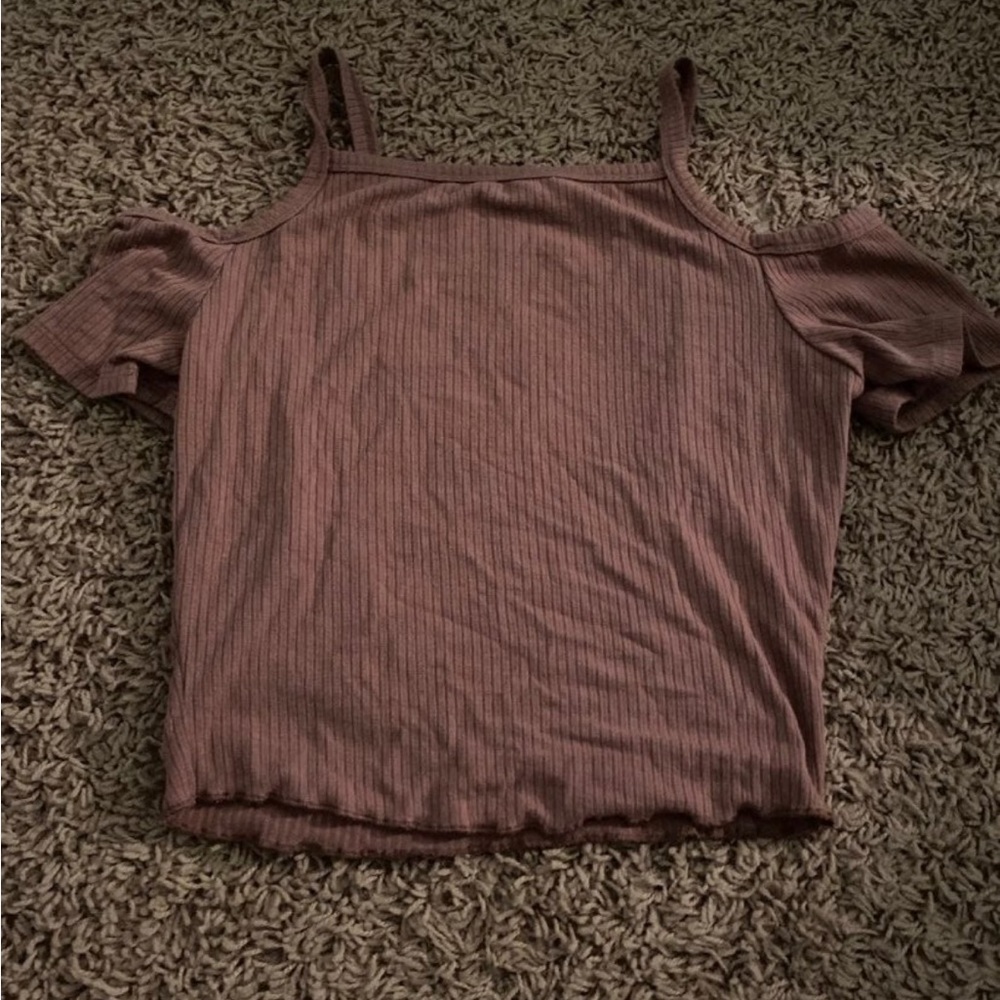 Cold Shoulder crop top